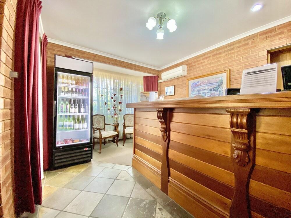 沃加传统凯富酒店 沃加沃加 外观 照片